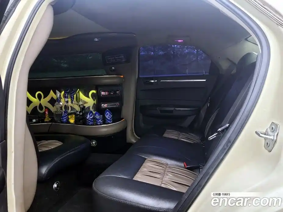 Chrysler 300C 2008 3.5 Автомат в Москве № 248920, фото 20