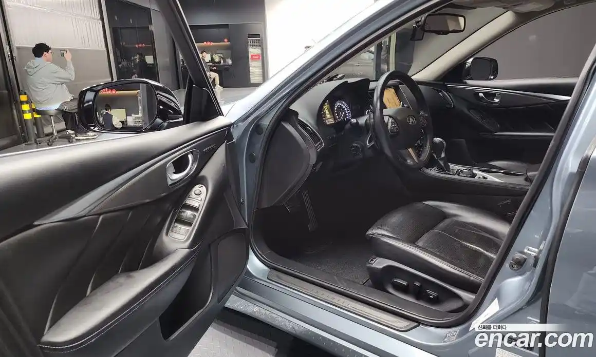 Infiniti Q50 2016 3.5 Автомат в Москве № 251167, фото 20