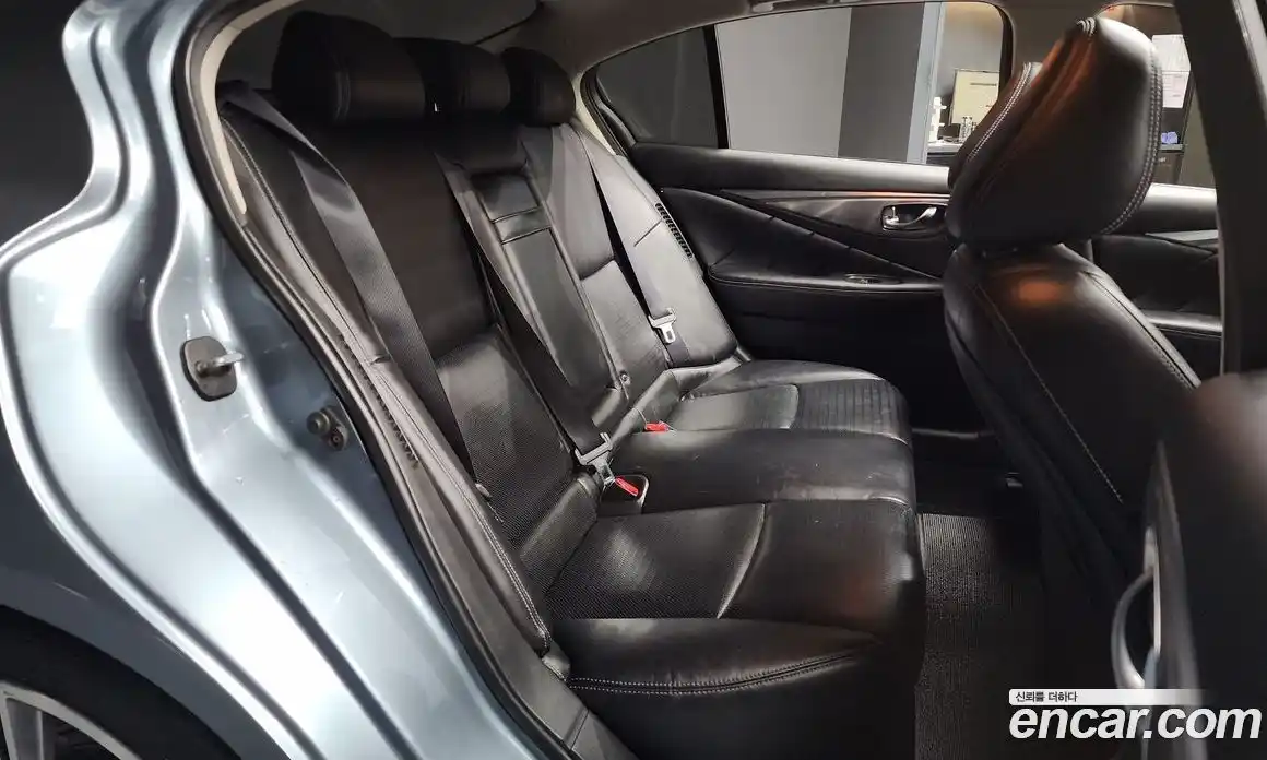 Infiniti Q50 2016 3.5 Автомат в Москве № 251167, фото 7