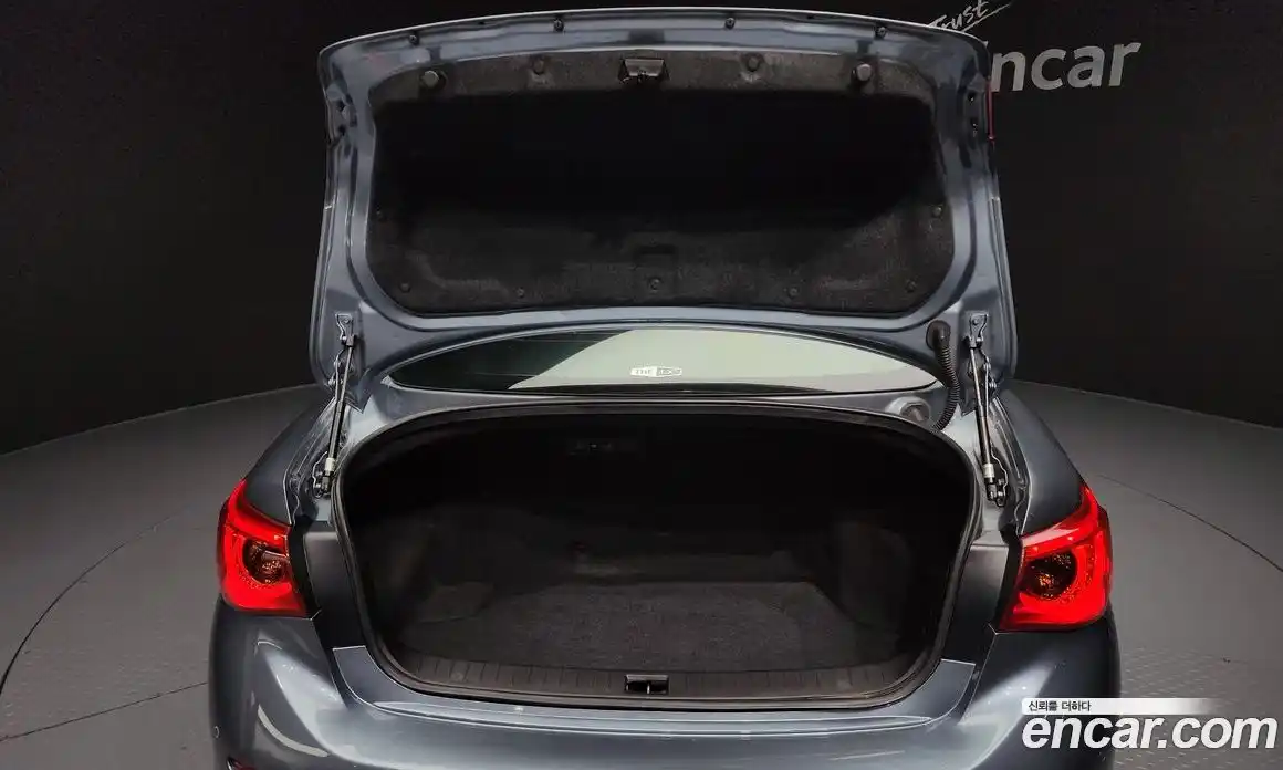 Infiniti Q50 2016 3.5 Автомат в Москве № 251167, фото 8