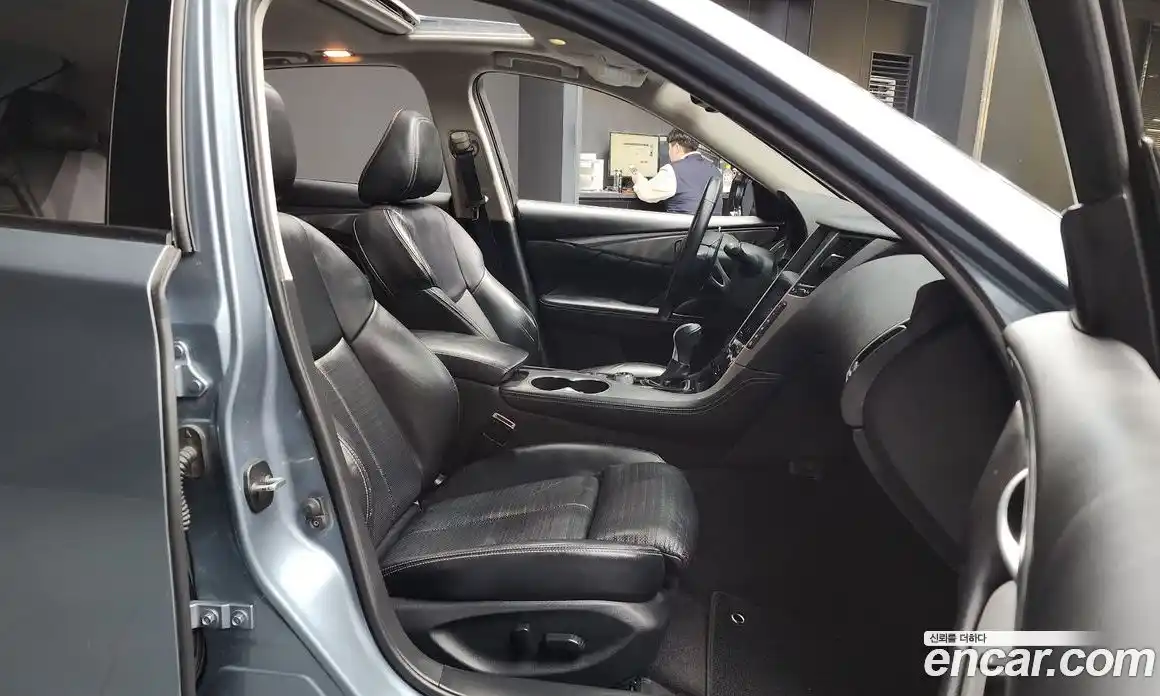 Infiniti Q50 2016 3.5 Автомат в Москве № 251167, фото 10