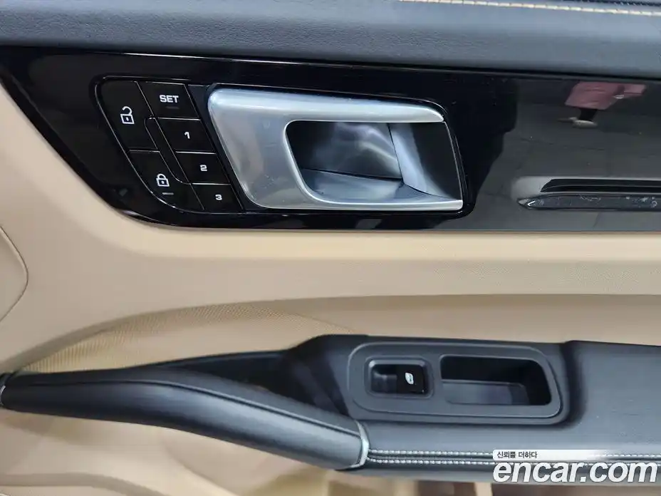 Porsche Cayenne 2020 3.0 Автомат в Москве № 252276, фото 15