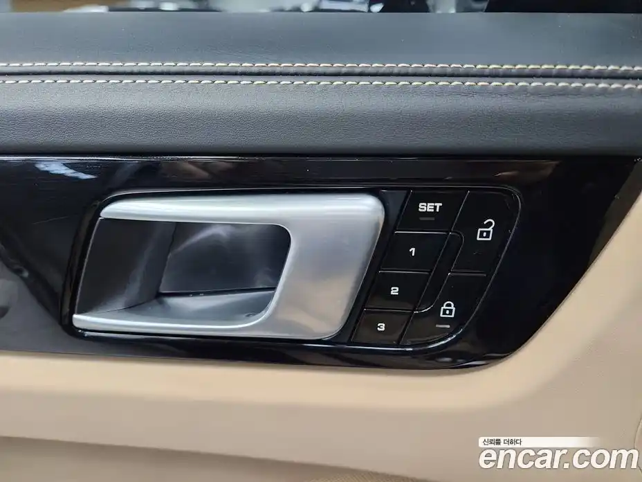 Porsche Cayenne 2020 3.0 Автомат в Москве № 252276, фото 8