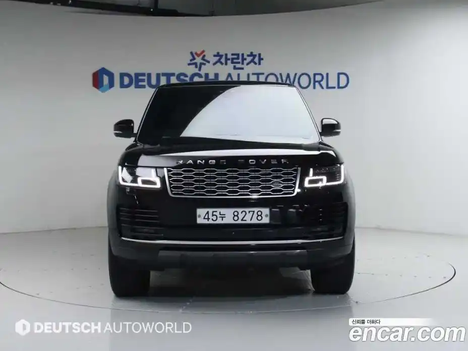 Land Rover Range-Rover 2018 4.4 Автомат в Москве № 252986, фото 3