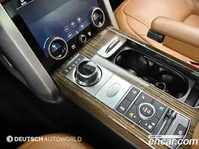 Land Rover Range-Rover 2018 4.4 Автомат в Москве № 252986, миниатюра 9