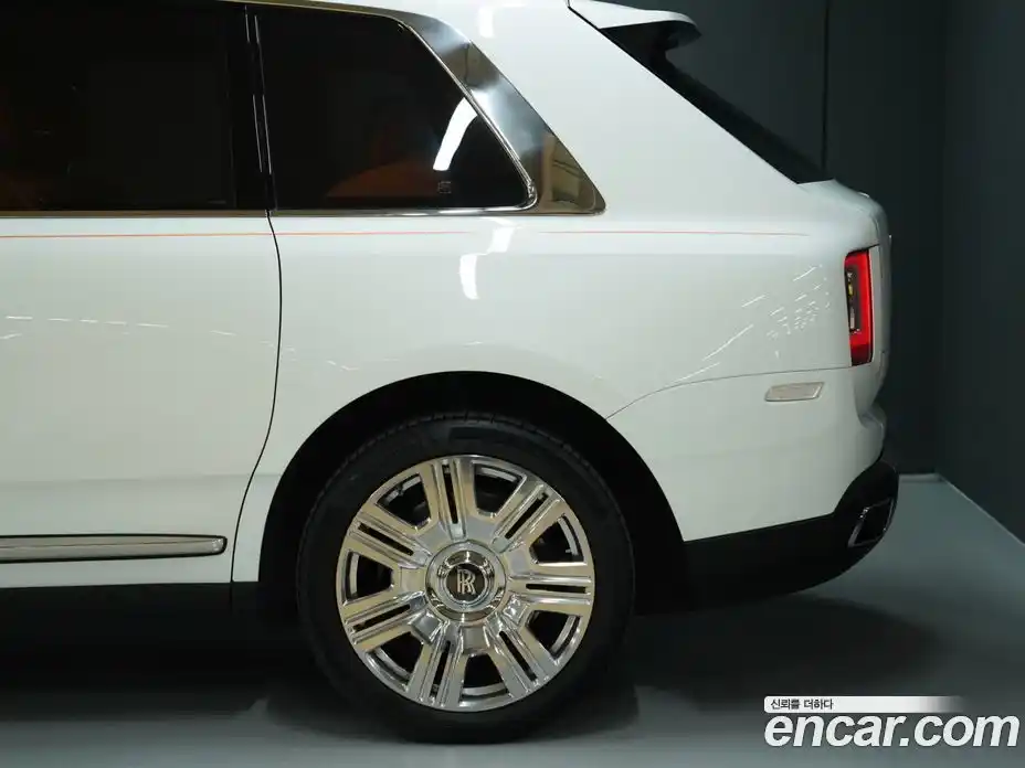 Rolls-Royce Cullinan 2022 6.7 Автомат в Москве № 256704, фото 12