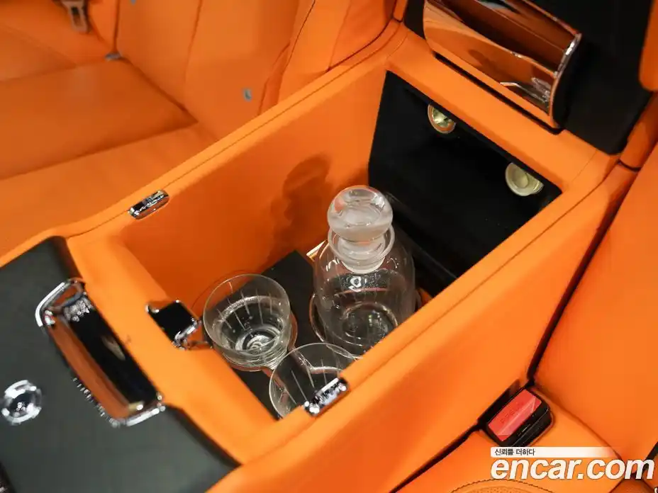 Rolls-Royce Cullinan 2022 6.7 Автомат в Москве № 256704, фото 17