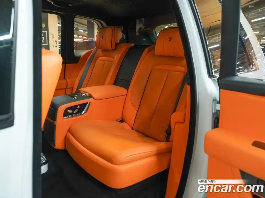 Rolls-Royce Cullinan 2022 6.7 Автомат в Москве № 256704, фото 10