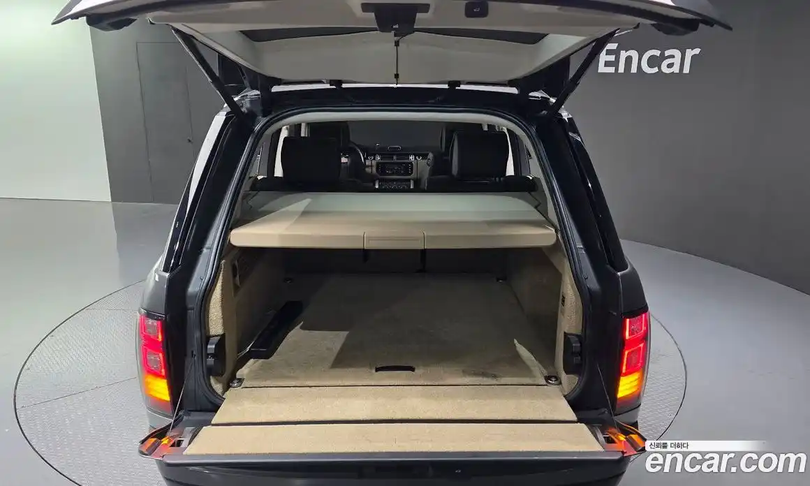 Land Rover Range-Rover 2016 4.4 Автомат в Москве № 271546, фото 20