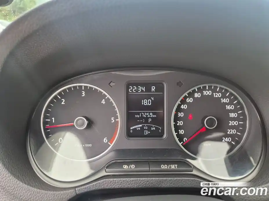 Volkswagen Polo 2014 1.6 Автомат в Москве № 277519, фото 13