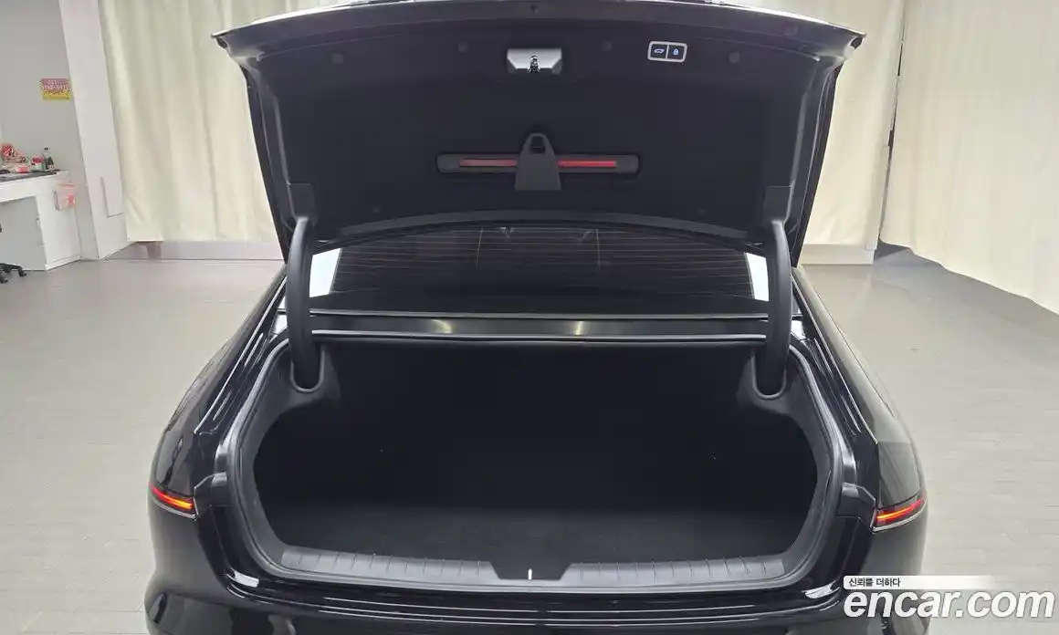 Hyundai Grandeur 2023 1.6 Автомат в Москве № 281657, фото 3