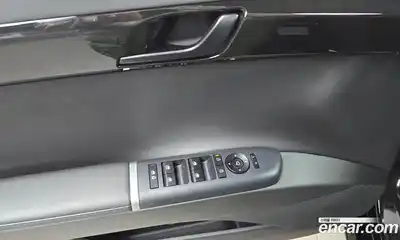 Hyundai Grandeur 2023 1.6 Автомат в Москве № 281657, миниатюра 10