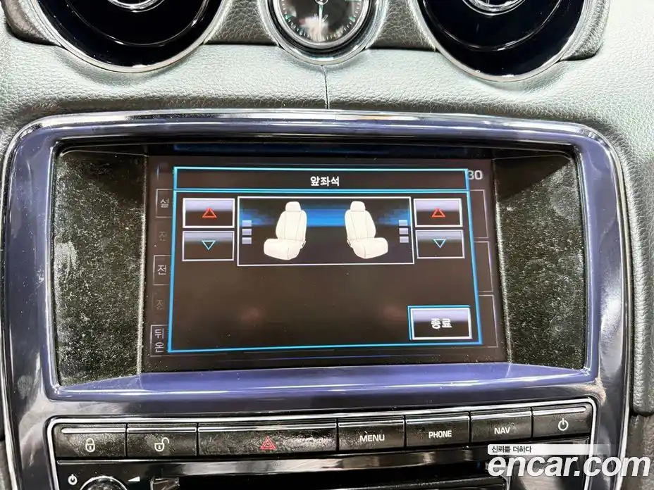 Jaguar XJ 2013 2.0 Автомат в Москве № 283953, фото 11