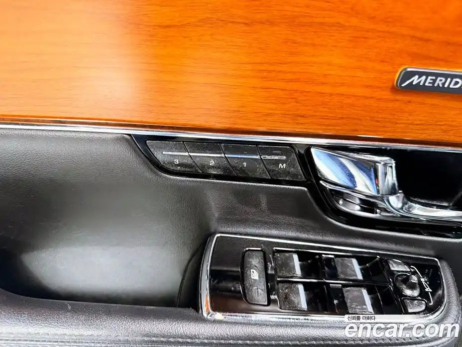 Jaguar XJ 2013 2.0 Автомат в Москве № 283953, фото 15