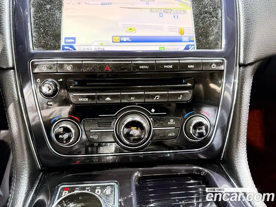 Jaguar XJ 2013 2.0 Автомат в Москве № 283953, фото 8