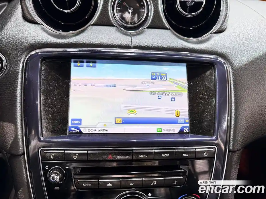 Jaguar XJ 2013 2.0 Автомат в Москве № 283953, фото 9