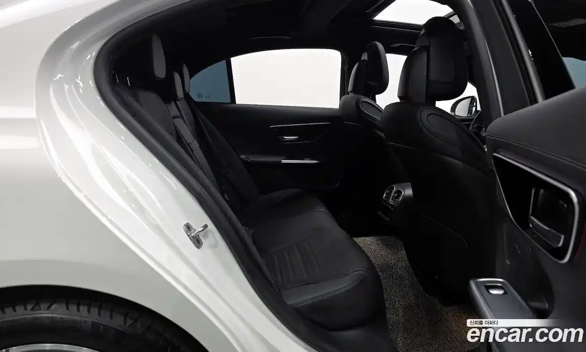 Mercedes-Benz C-Class 2024 2.0 Автомат в Москве № 286465, фото 14