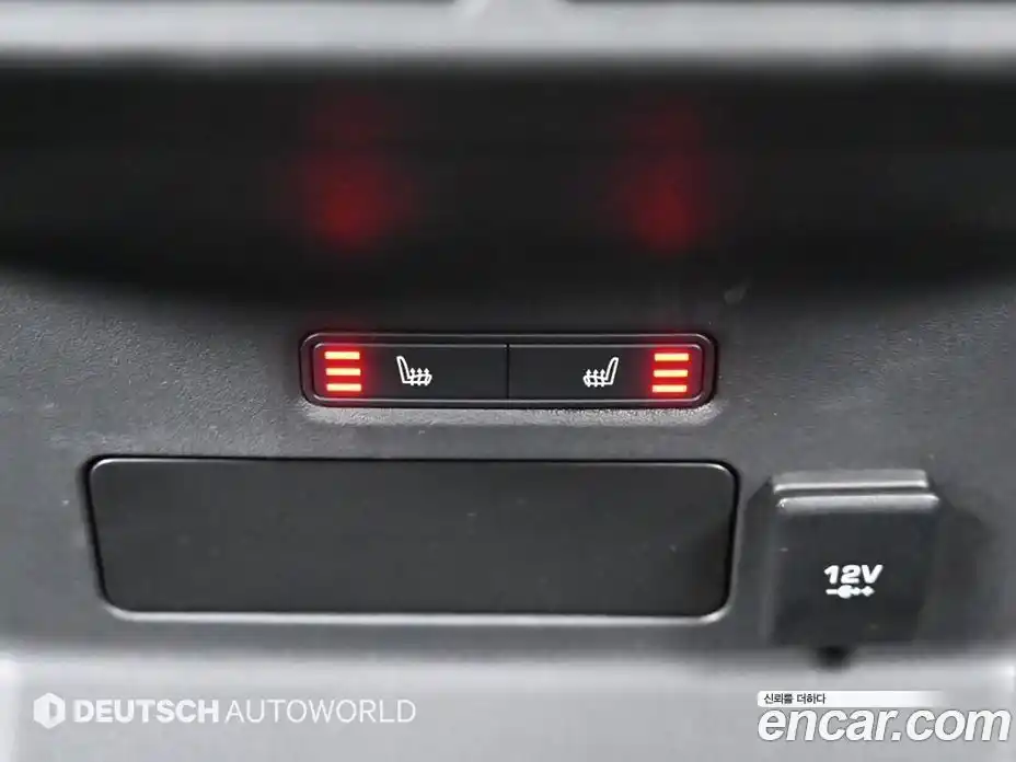 Land Rover Range-Rover Velar 2019 3.0 Автомат в Москве № 296075, фото 16