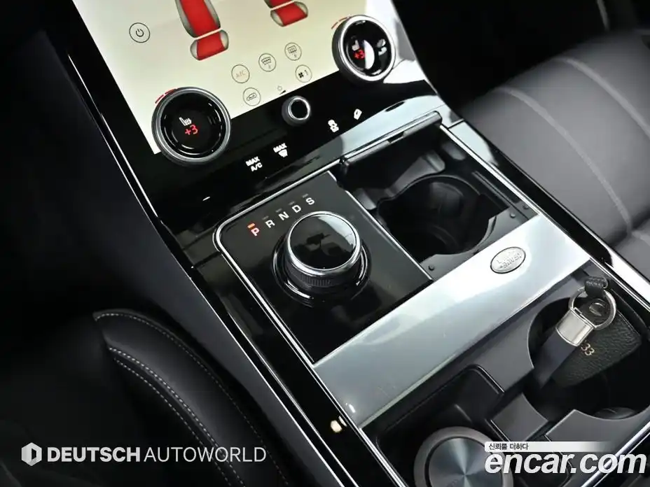 Land Rover Range-Rover Velar 2019 3.0 Автомат в Москве № 296075, фото 9