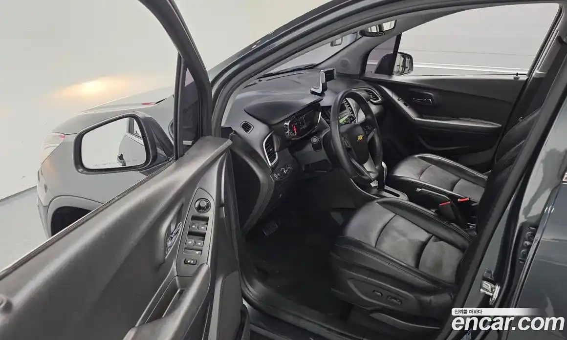 Chevrolet Trax 2018 1.4 Автомат в Москве № 297204, фото 15