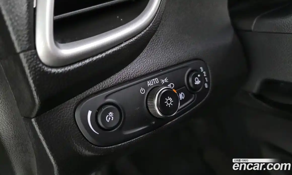 Chevrolet Trax 2018 1.4 Автомат в Москве № 297204, фото 19