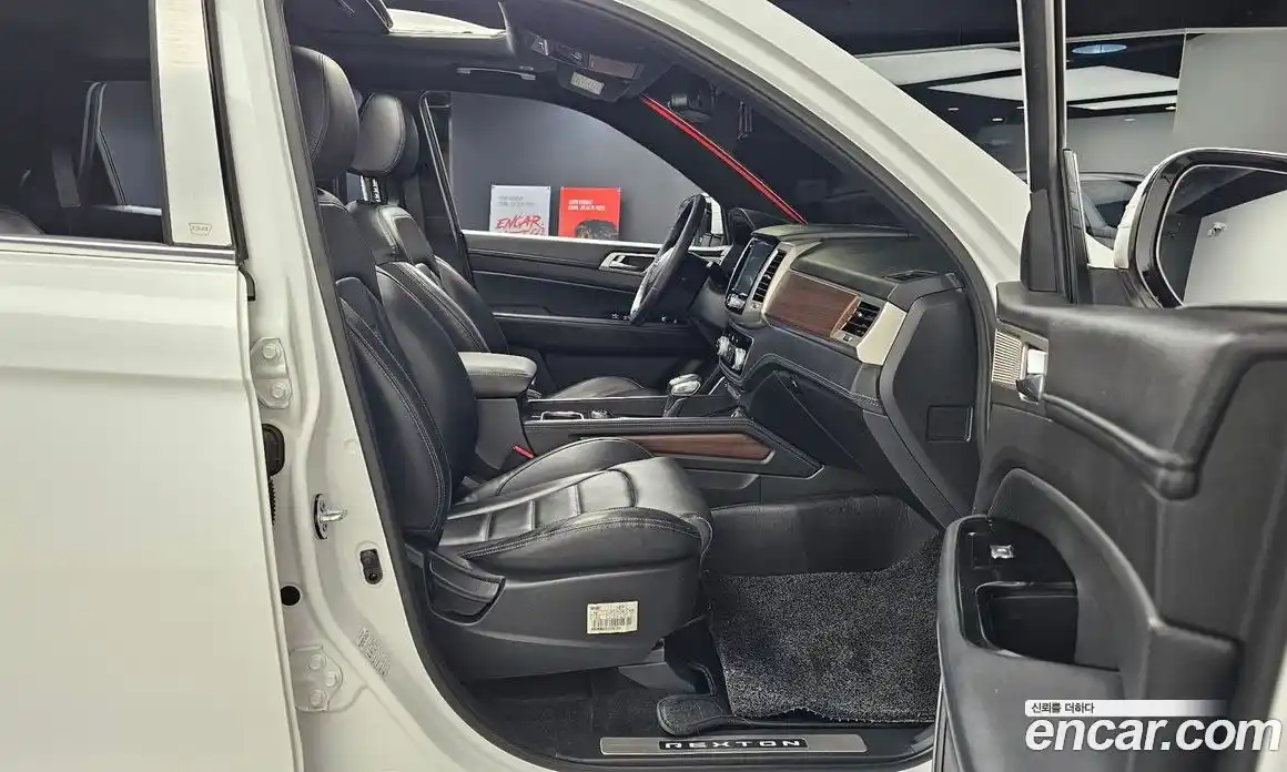 SsangYong Rexton 2018 2.2 Автомат в Москве № 30201, фото 18