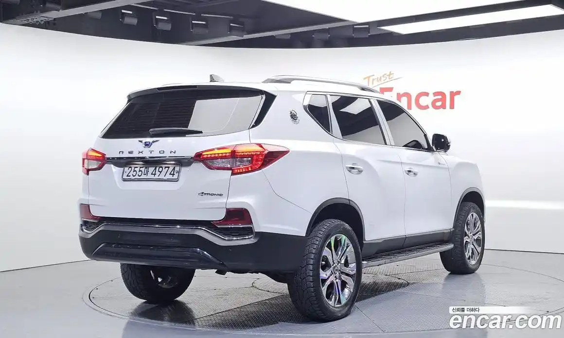 SsangYong Rexton 2018 2.2 Автомат в Москве № 30201, фото 5