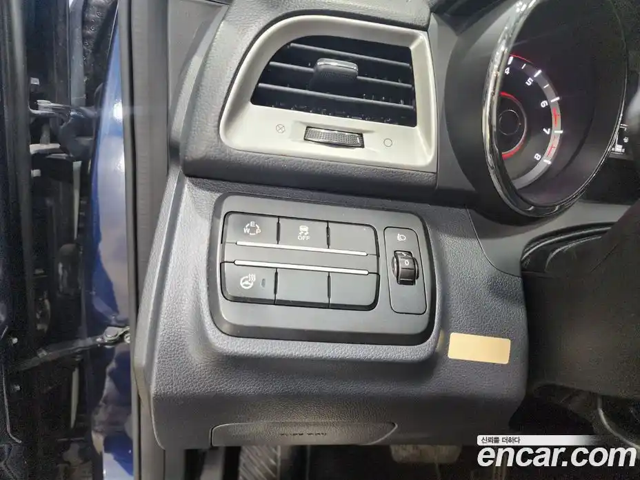 SsangYong TIBOLI 2016 1.6 Автомат в Москве № 30704, фото 11