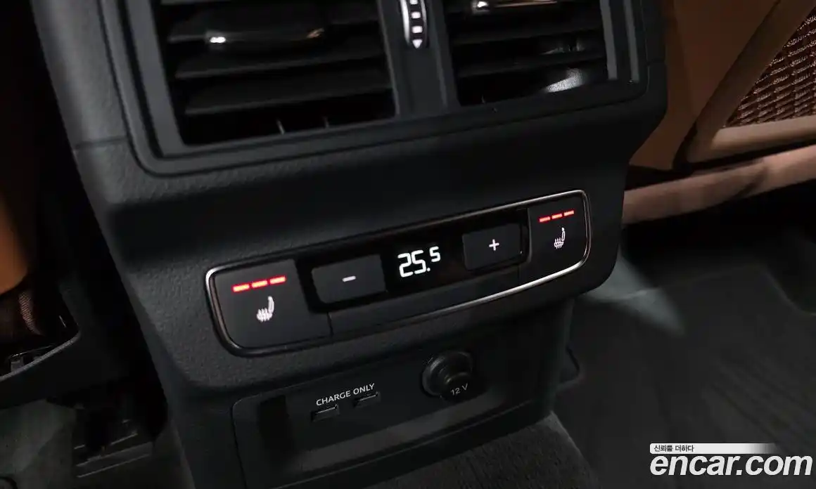 Audi Q5 2023 2.0 Автомат в Москве № 325314, фото 15