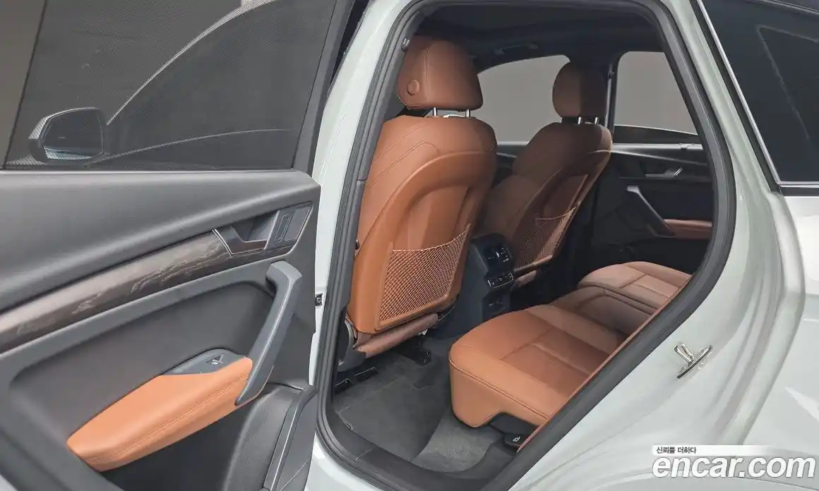 Audi Q5 2023 2.0 Автомат в Москве № 325314, фото 18