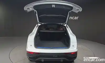 Audi Q5 2023 2.0 Автомат в Москве № 325314, миниатюра 2