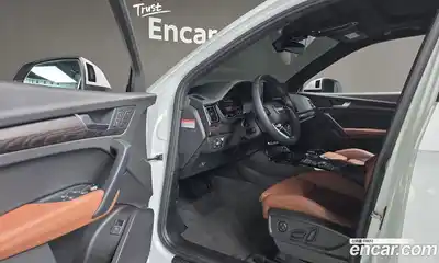 Audi Q5 2023 2.0 Автомат в Москве № 325314, миниатюра 8