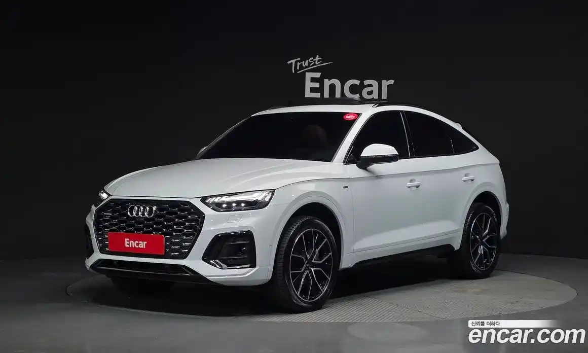 Audi Q5 2023 2.0 Автомат в Москве № 325314, фото 10