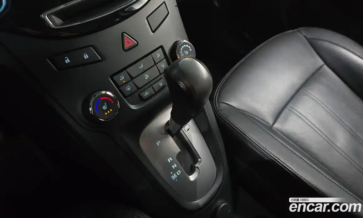 Chevrolet Orlando 2013 2.0 Автомат в Москве № 327735, фото 16