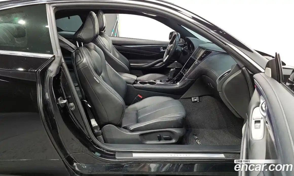 Infiniti Q60 2018 3.0 Автомат в Москве № 336117, фото 1