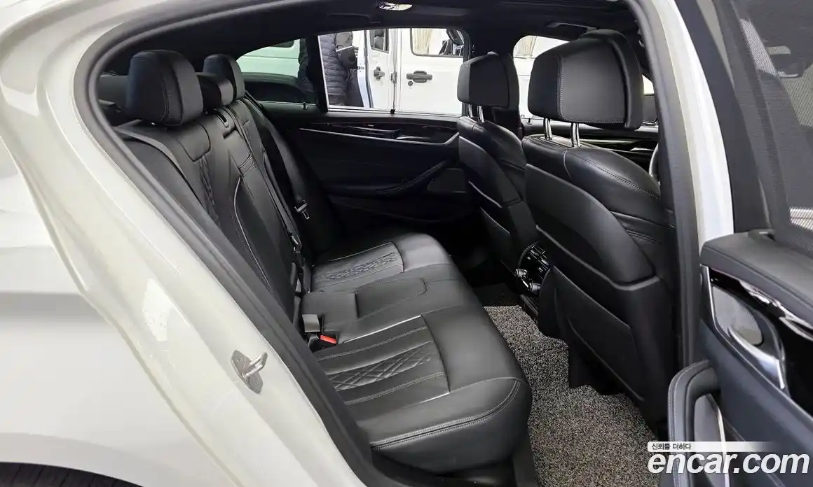 BMW 5-Series 2020 2.0 Автомат в Москве № 336565, фото 12