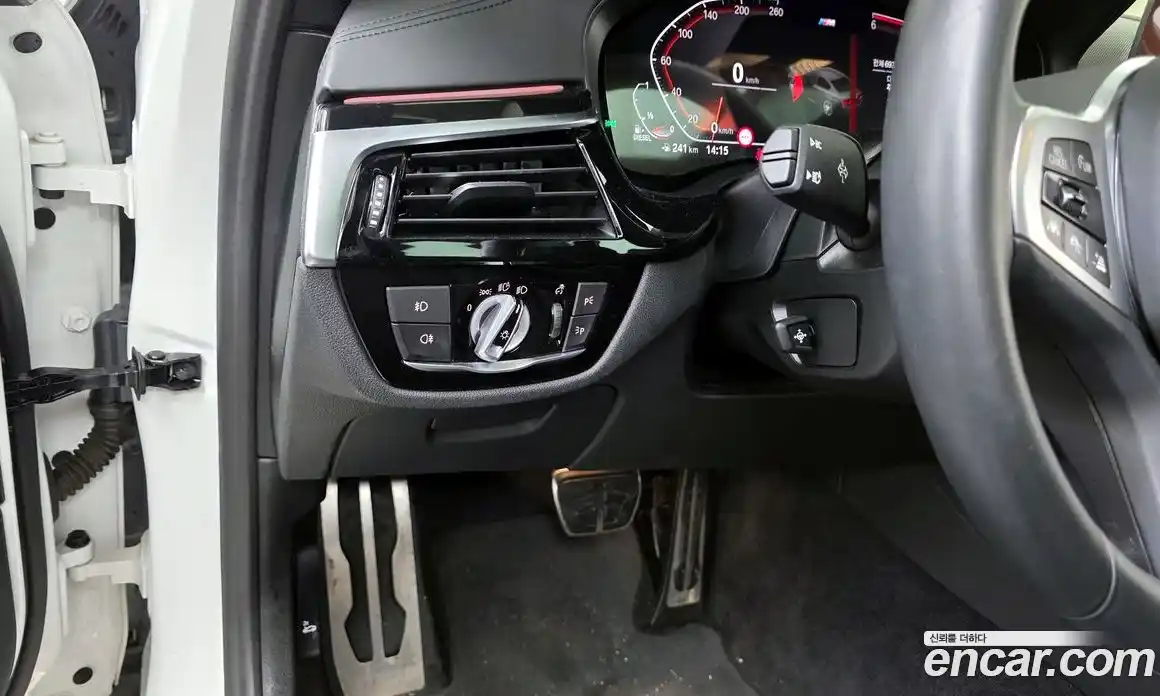 BMW 5-Series 2020 2.0 Автомат в Москве № 336565, фото 16