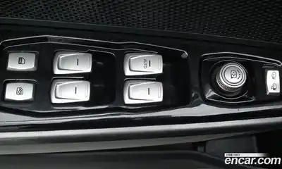 SsangYong TIBOLI 2018 1.6 Автомат в Москве № 33765, миниатюра 11