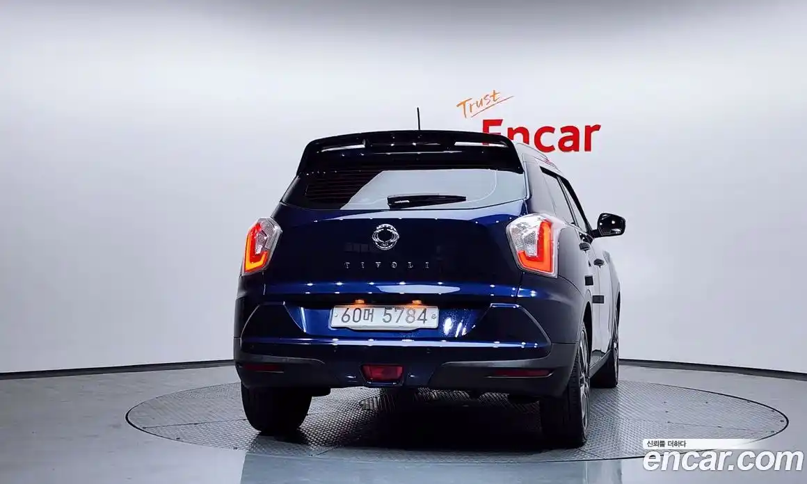 SsangYong TIBOLI 2015 1.6 Автомат в Москве № 34140, фото 4