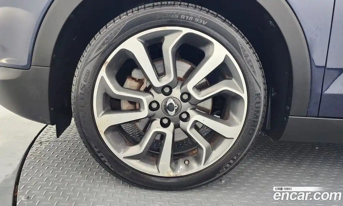 SsangYong TIBOLI 2015 1.6 Автомат в Москве № 34140, фото 5