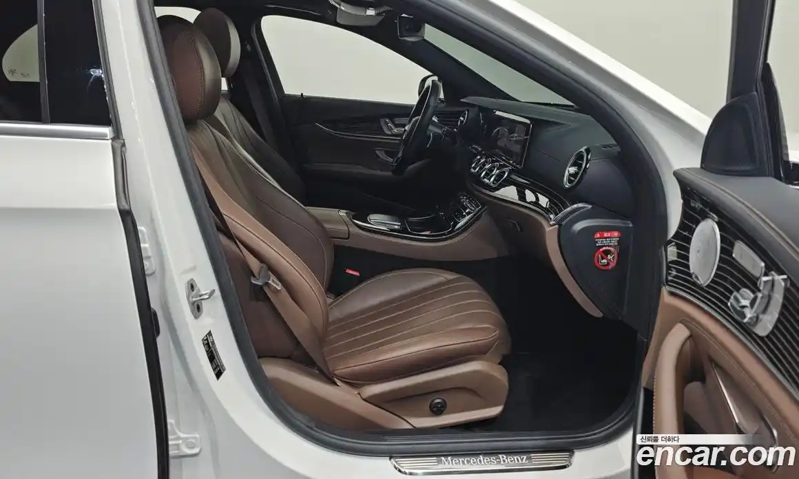 Mercedes-Benz E-Class 2021 3.0 Автомат в Москве № 342613, фото 9