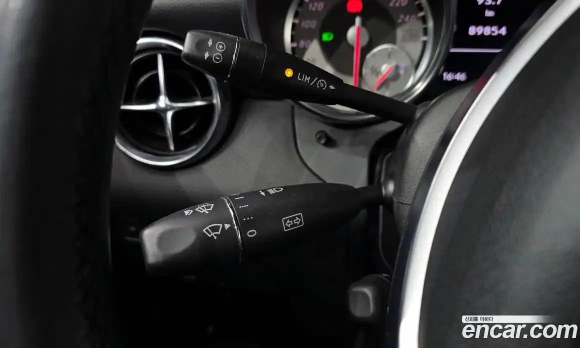 Mercedes-Benz SLK-Class 2012 1.8 Автомат в Москве № 342900, фото 3