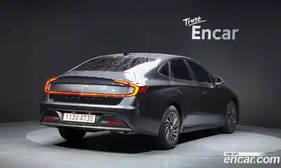 Hyundai Sonata 2023 2.0 Автомат в Москве № 356928, миниатюра 2