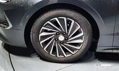 Hyundai Sonata 2023 2.0 Автомат в Москве № 356928, миниатюра 5