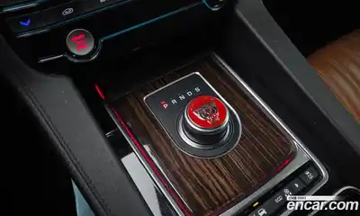 Jaguar F-Pace 2018 2.0 Автомат в Москве № 364466, миниатюра 9