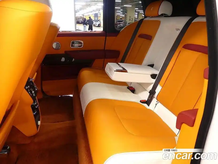 Rolls-Royce Cullinan 2021 6.7 Автомат в Москве № 366823, фото 10