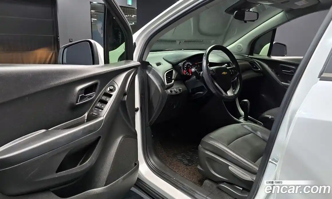 Chevrolet Trax 2021 1.4 Автомат в Москве № 37599, фото 20