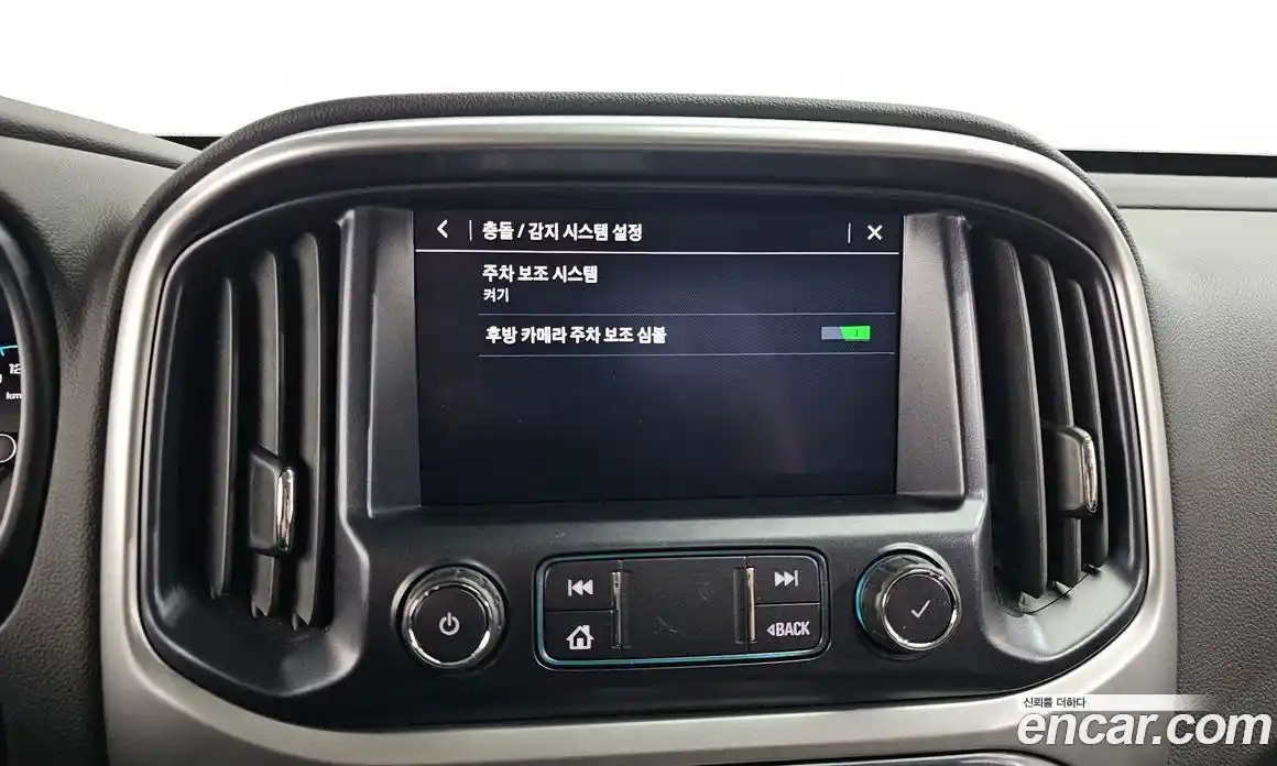 Chevrolet Colorado 2021 3.6 Автомат в Москве № 37845, фото 18