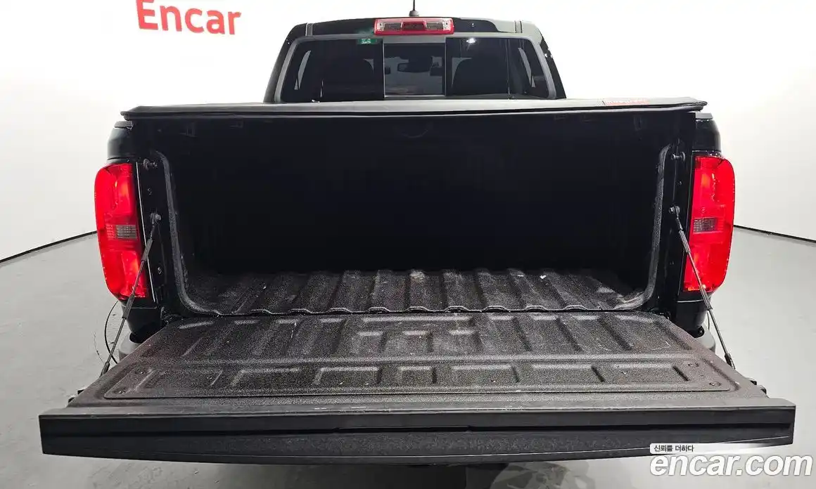 Chevrolet Colorado 2021 3.6 Автомат в Москве № 37845, фото 20