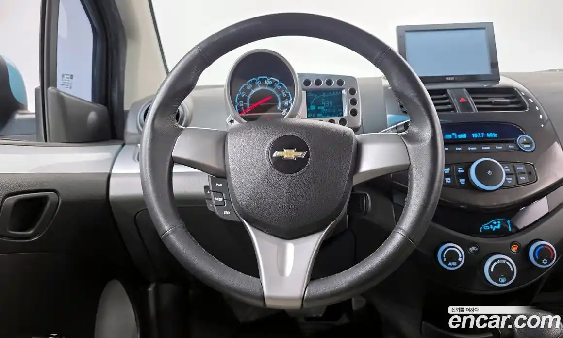 Chevrolet Spark 2012 1.0 Автомат в Москве № 38400, фото 13